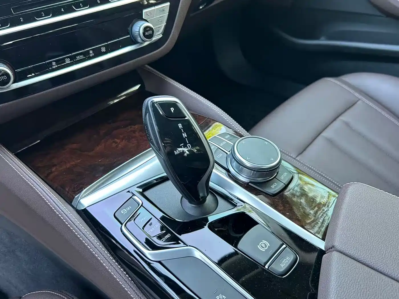 BMW 5 Series 2019 Facelift 525Li Luxury Package фото 9