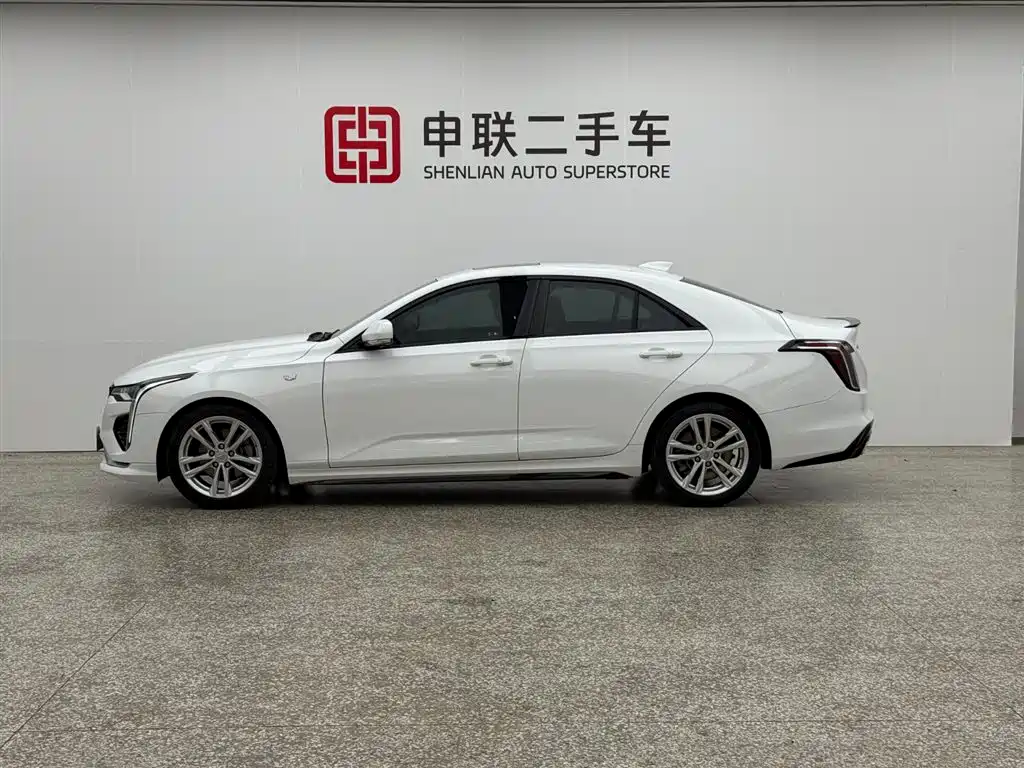 CADILLAC CT4