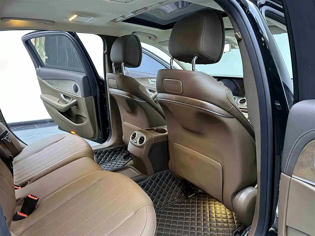 Mercedes-Benz E-Class 2018 Facelift E 200 L фото 9