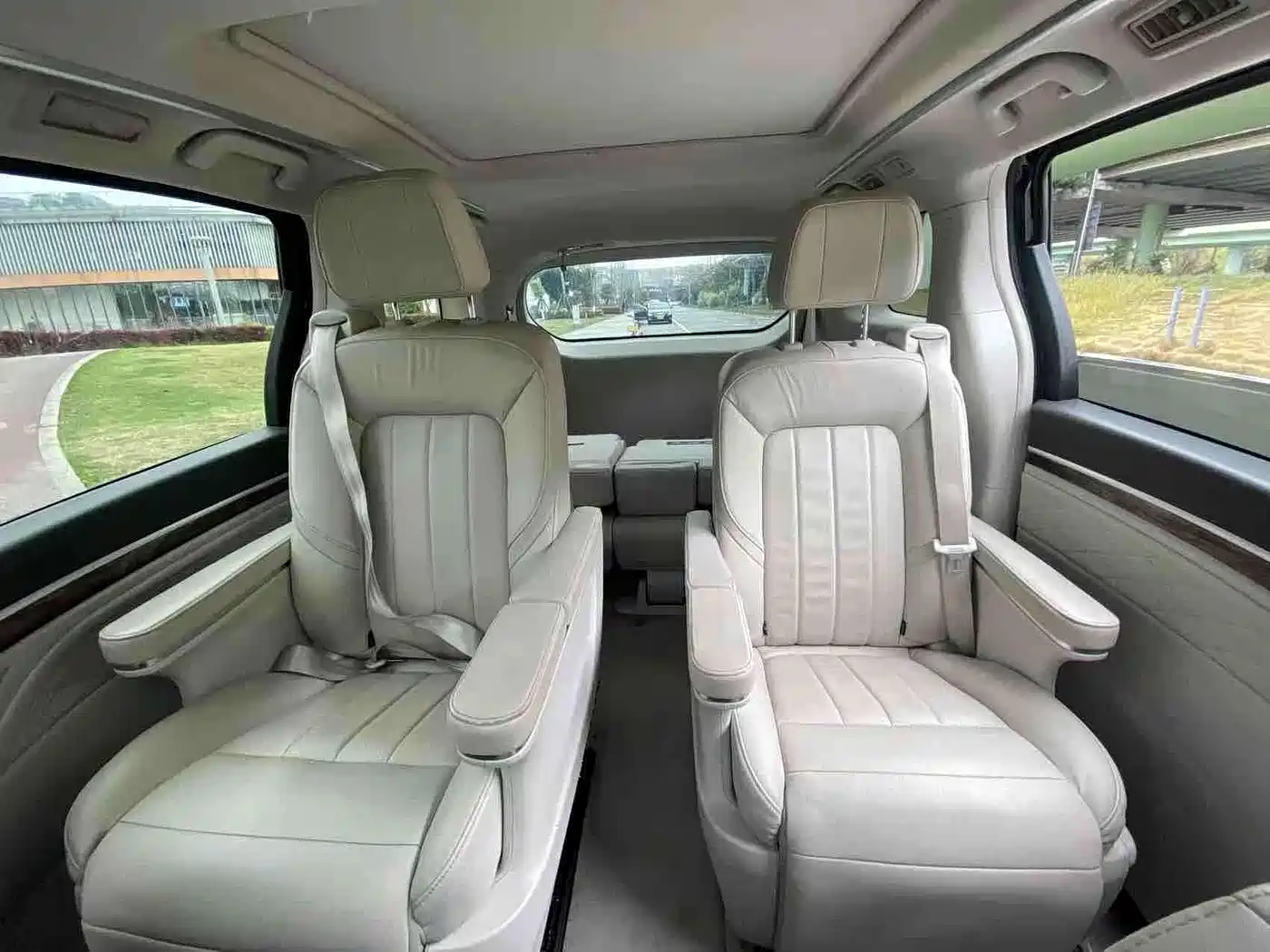 GAC Trumpchi Trumpchi M8 2018 320T Premium Edition фото 8
