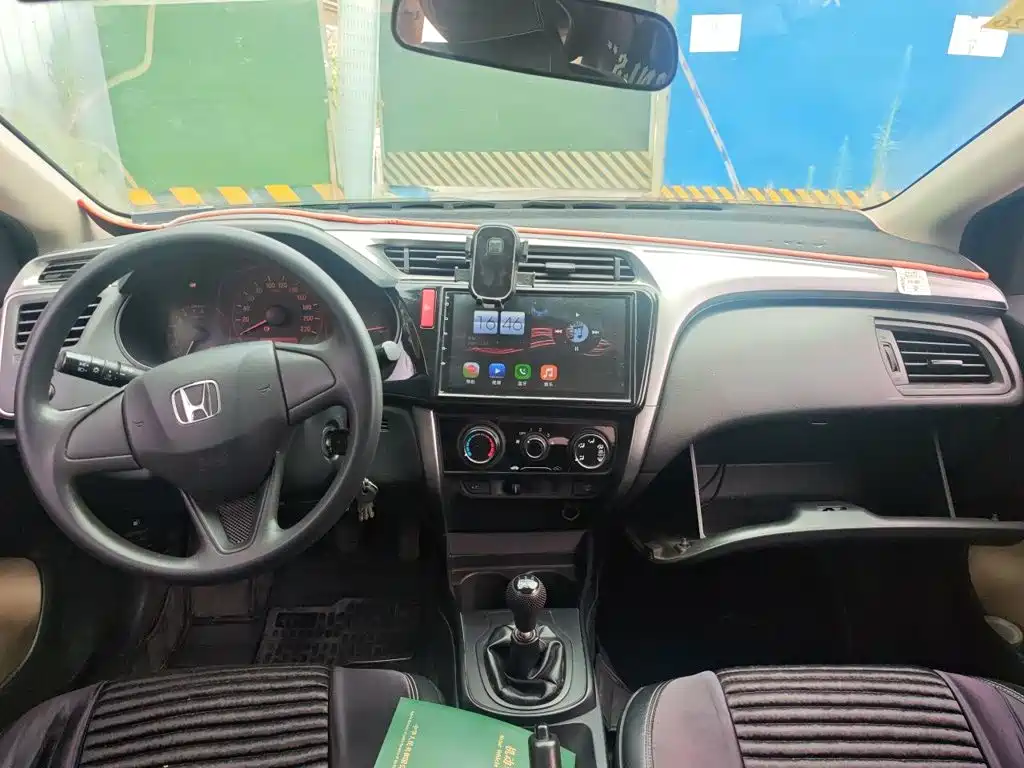 Фото 10 - Honda City