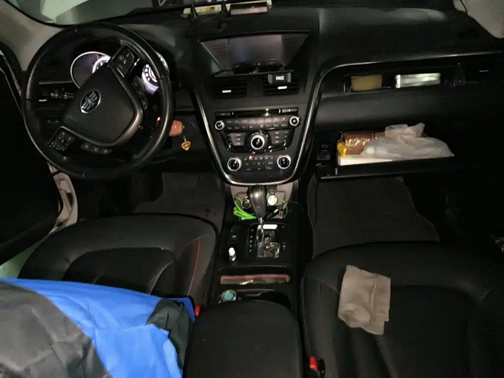 Besturn X80 2014 2015 2.0L Automatic Luxury