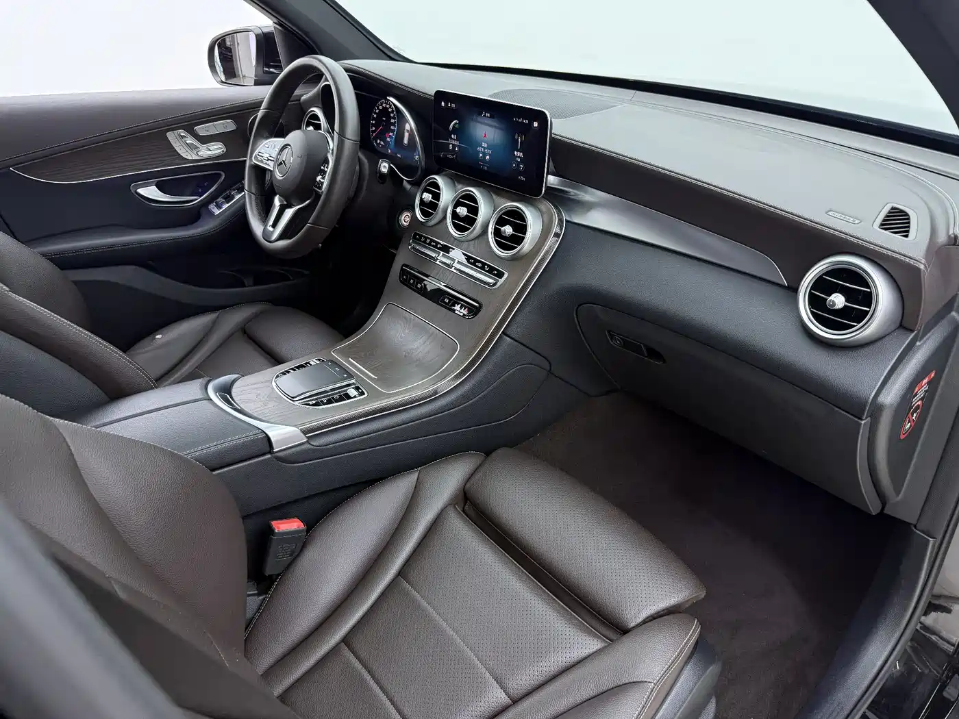 Mercedes-Benz GLC 2022 GLC 300 L 4MATIC Dynamic Collector's Edition фото 14