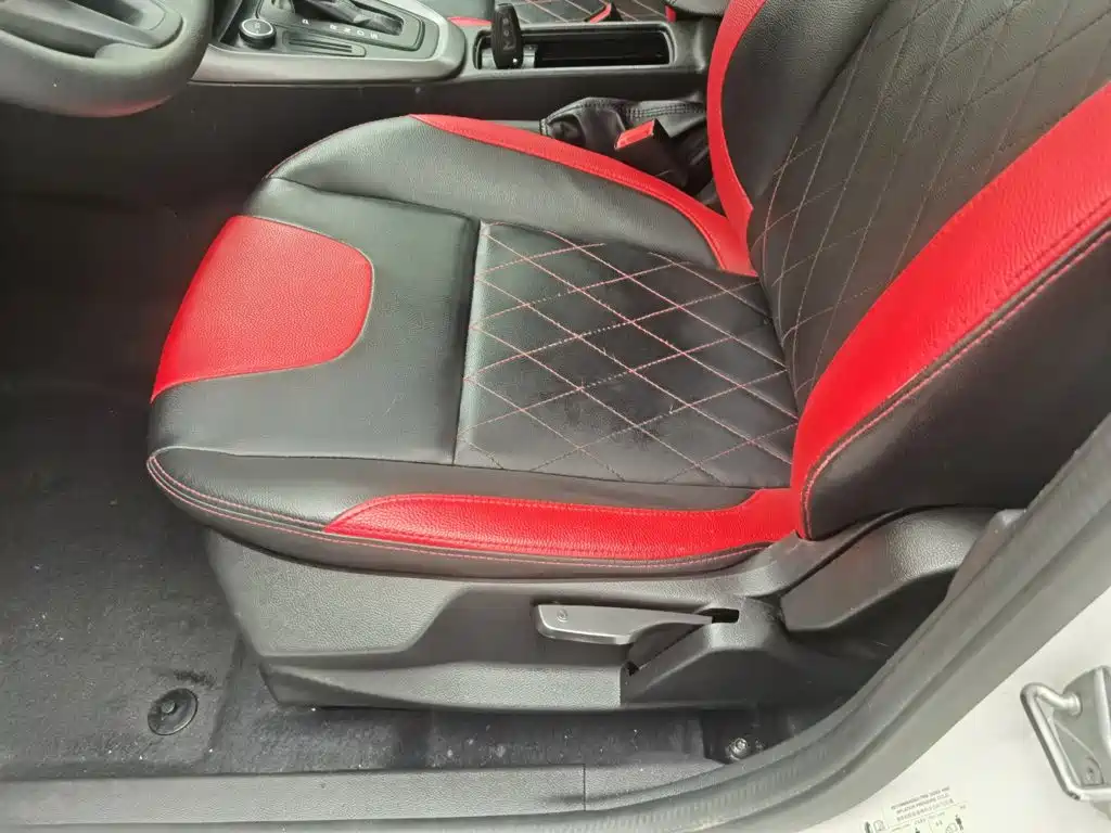 Ford Focus 2018 2018 Hatchback Classic 1.6L Automatic Comfort Smart Edition
