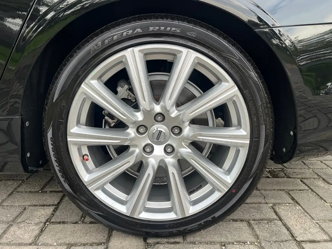 Фото 17 - Volvo S90