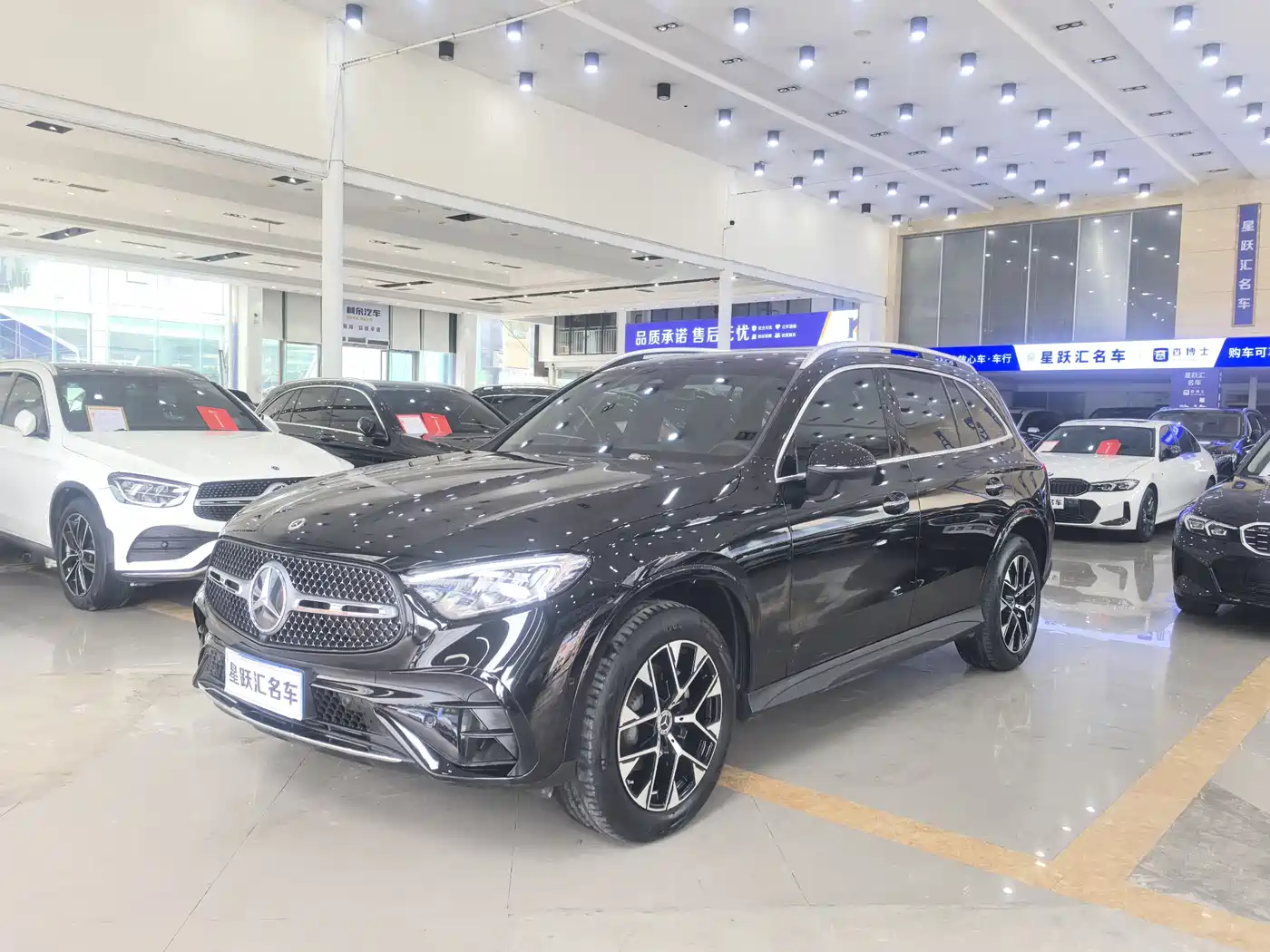 Mercedes-Benz GLC 2023 GLC 260 L 4MATIC Luxury 5-Seater