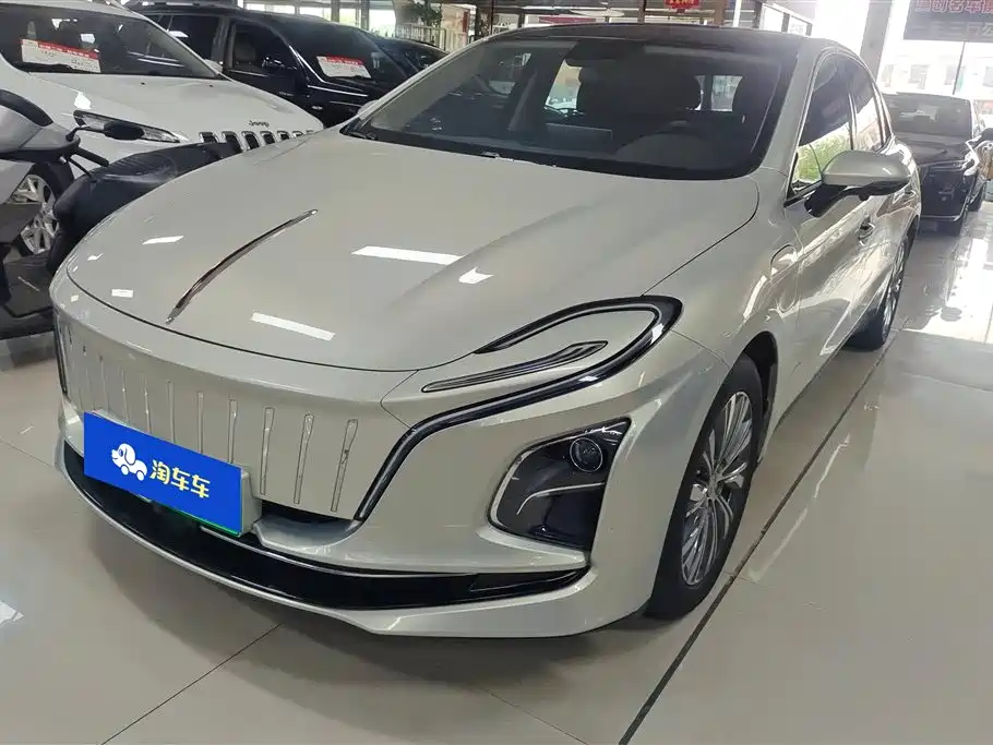 Hongqi E-QM5 2022 431km Charging Enjoyment Edition