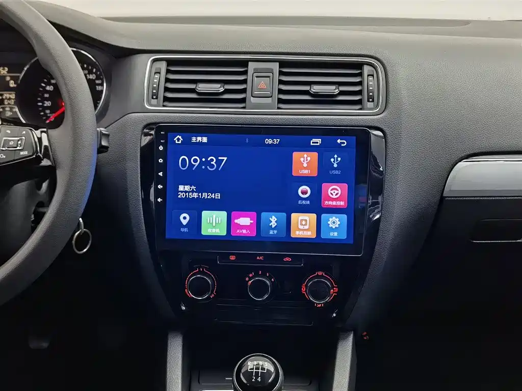 Volkswagen Sagitar 2015 1.6L Manual Fashion фото 12
