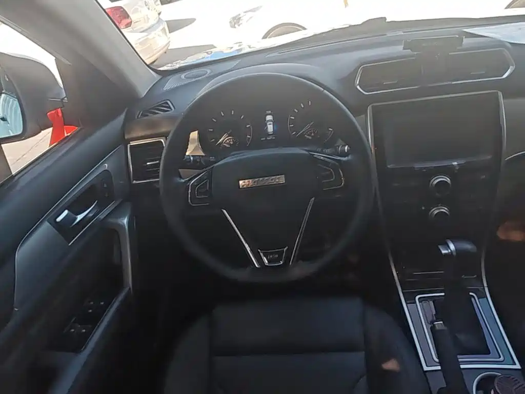 Photo 11 - Haval H2