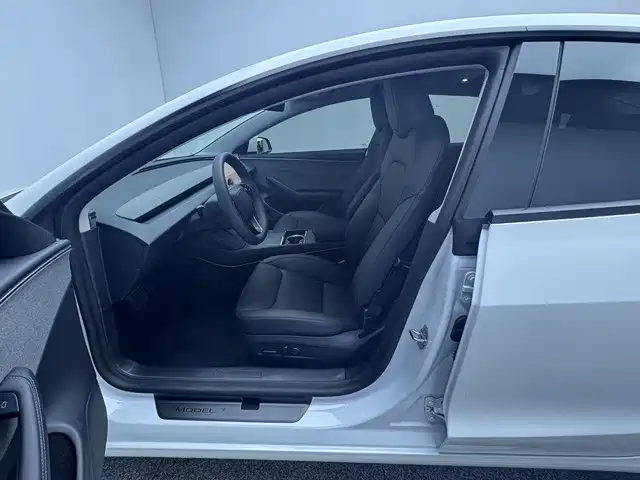 Tesla Model 3 2026 2025 Model Rear-Wheel Drive Edition