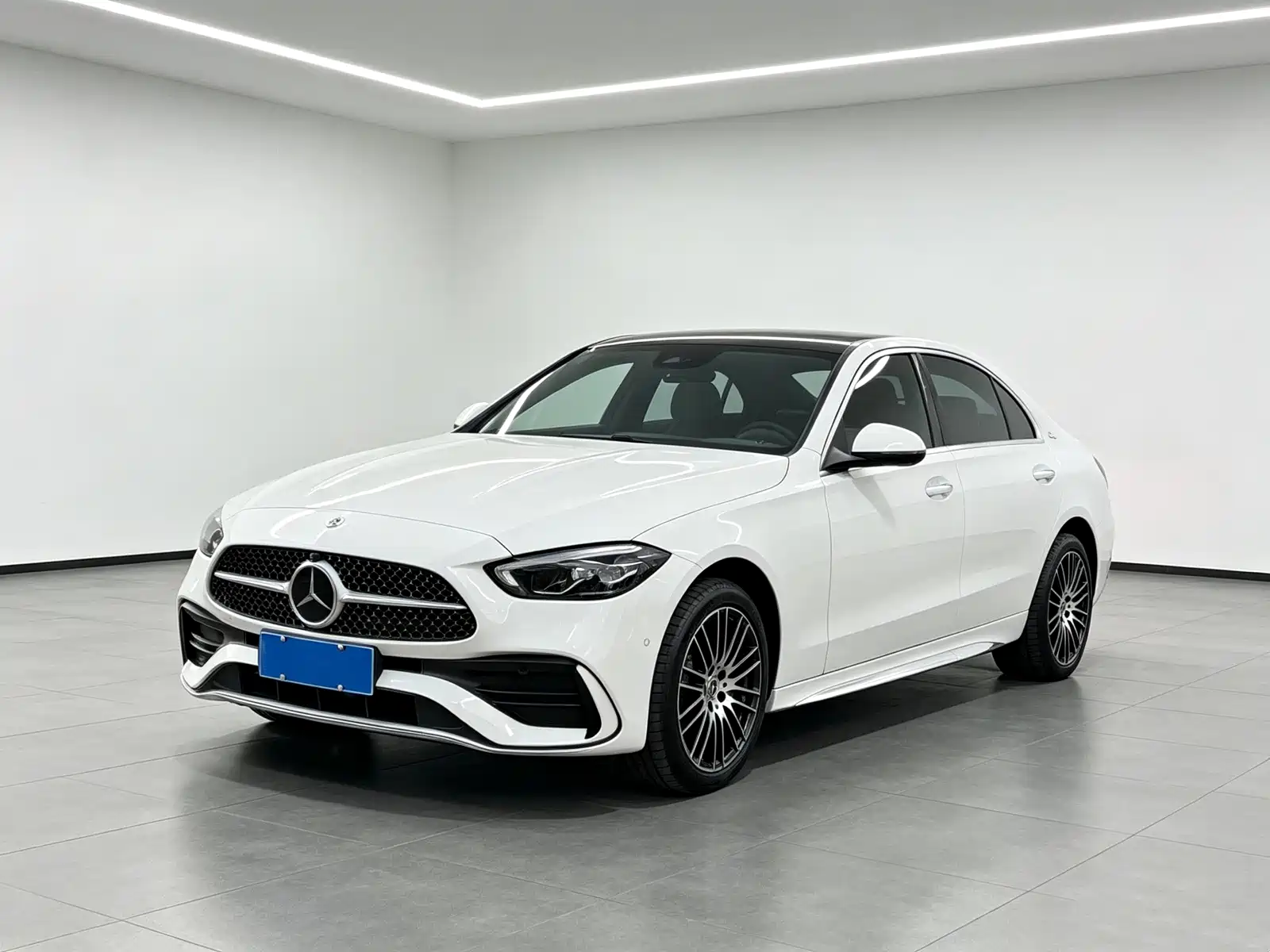 Фото 1 - Mercedes-Benz C-Class