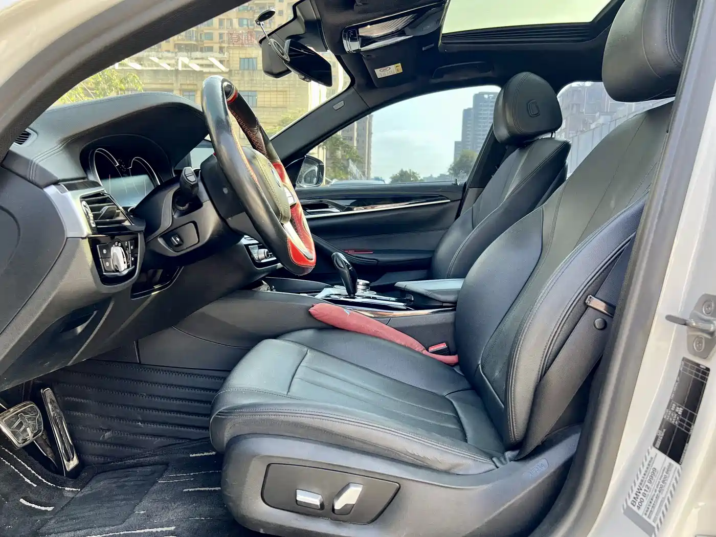 BMW 5 Series 2018 525Li M Sport Package фото 14