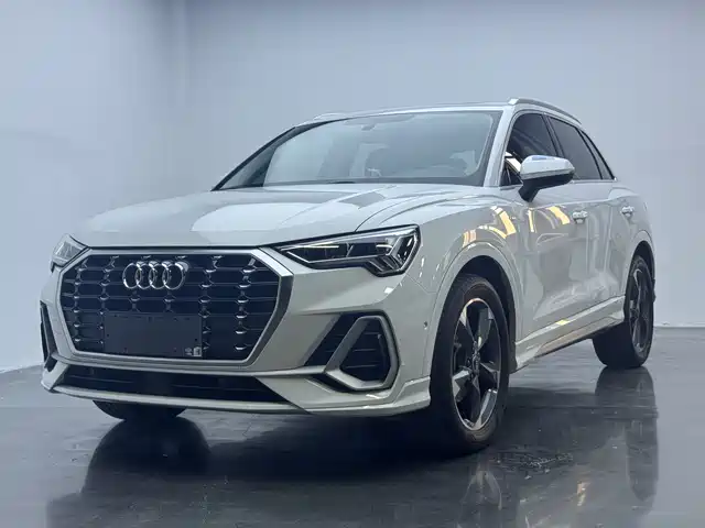 Audi Q3 35 TFSI, Стиль Драйв