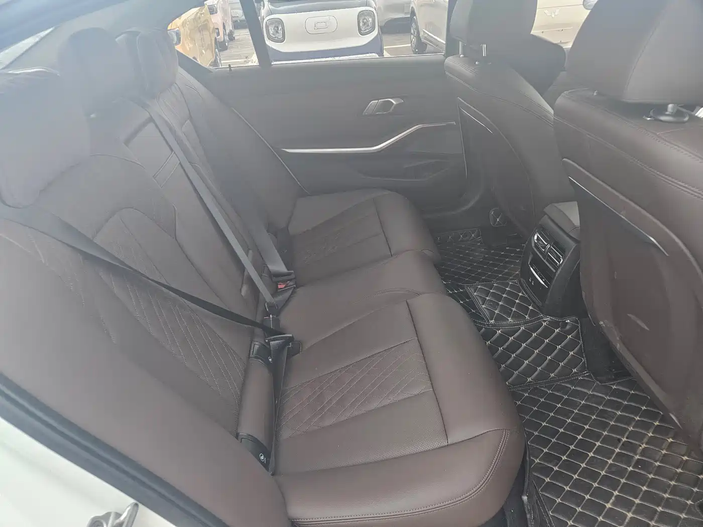 BMW i3 2022 eDrive 35 L фото 9