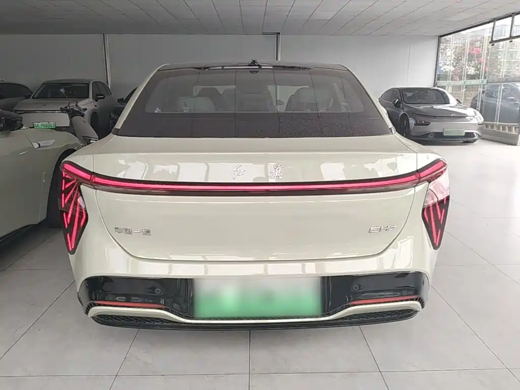 Hongqi EH7 2026 2025 690 Smart Selection Edition