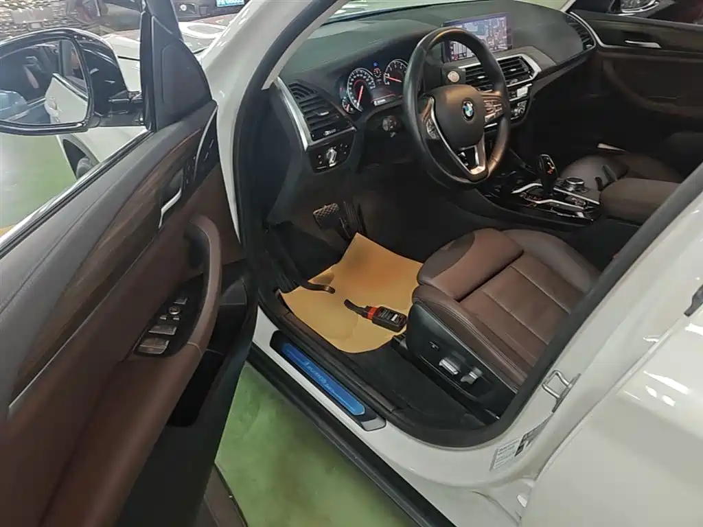 BMW X3 2018 xDrive28i Luxury Package China VI фото 16
