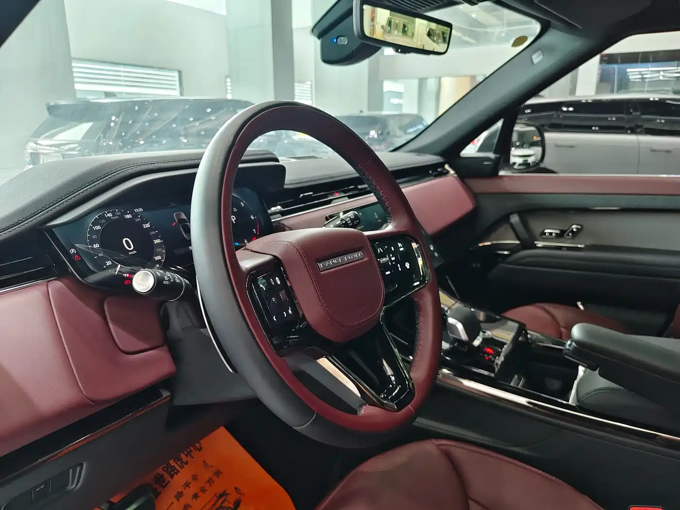 Land Rover Range Rover Sport 2025 400PS Dynamic SE фото 8