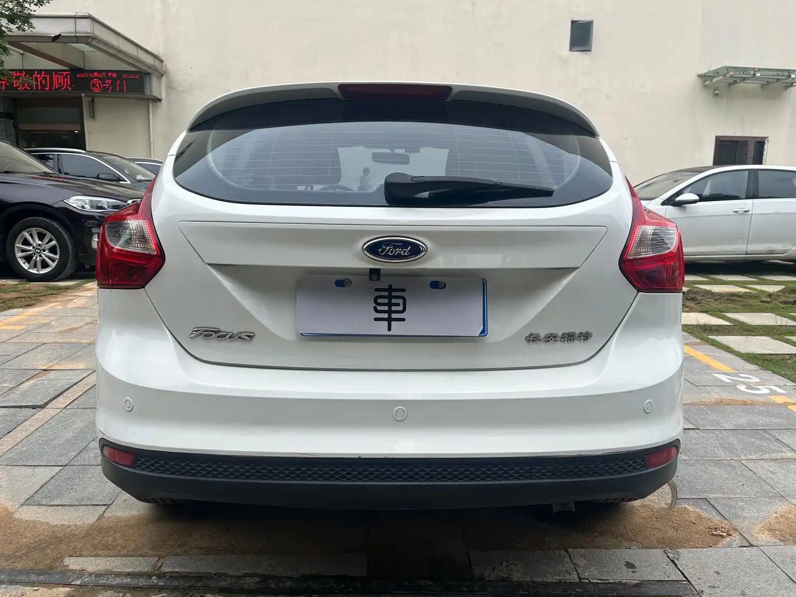 Фото 6 - Ford Focus