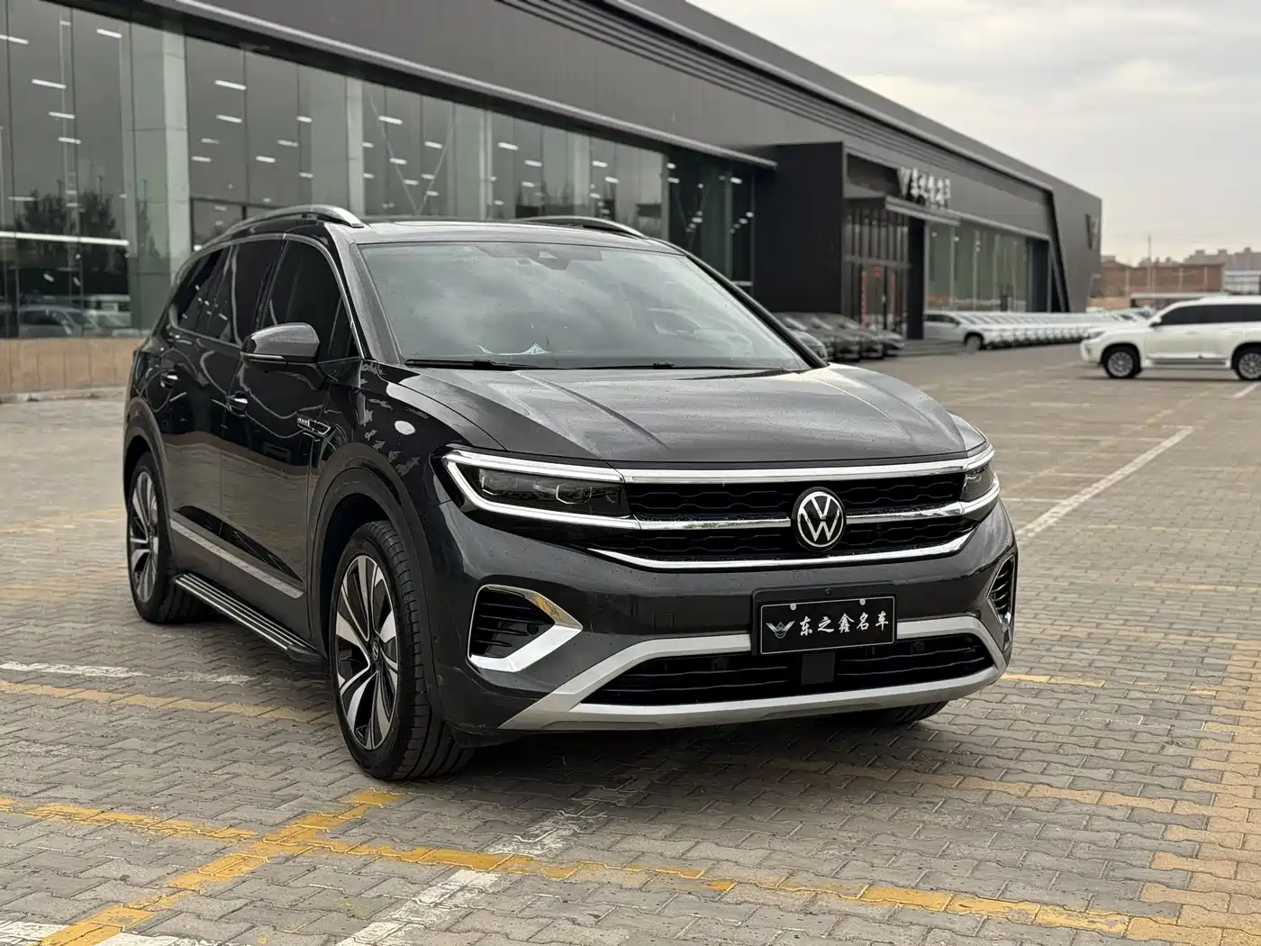 Volkswagen Talagon 2023 Facelift 380TSI 4WD Flagship Victory Edition 7-Seater фото 2