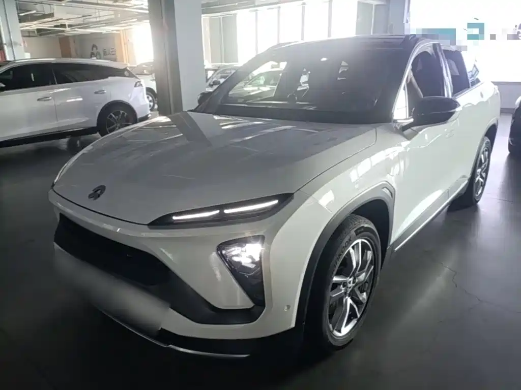 Фото 1 - NIO ES6