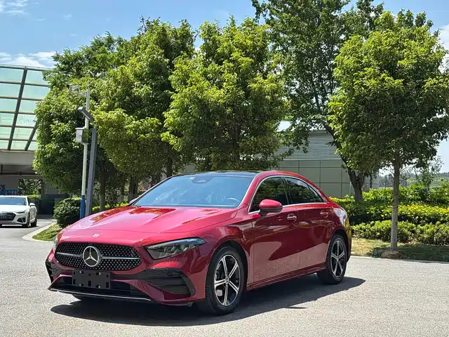 Mercedes-Benz A Рестайлинг, A 200 L, Стиль