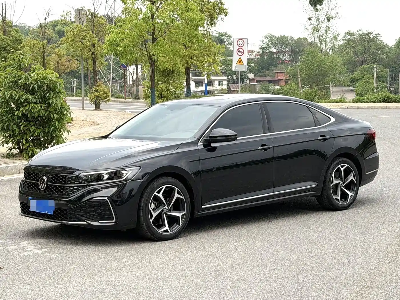 Volkswagen Passat 2024 330TSI Starlight Elite Edition