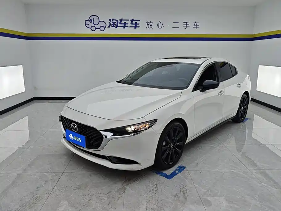 Photo 1 - Mazda Mazda 3