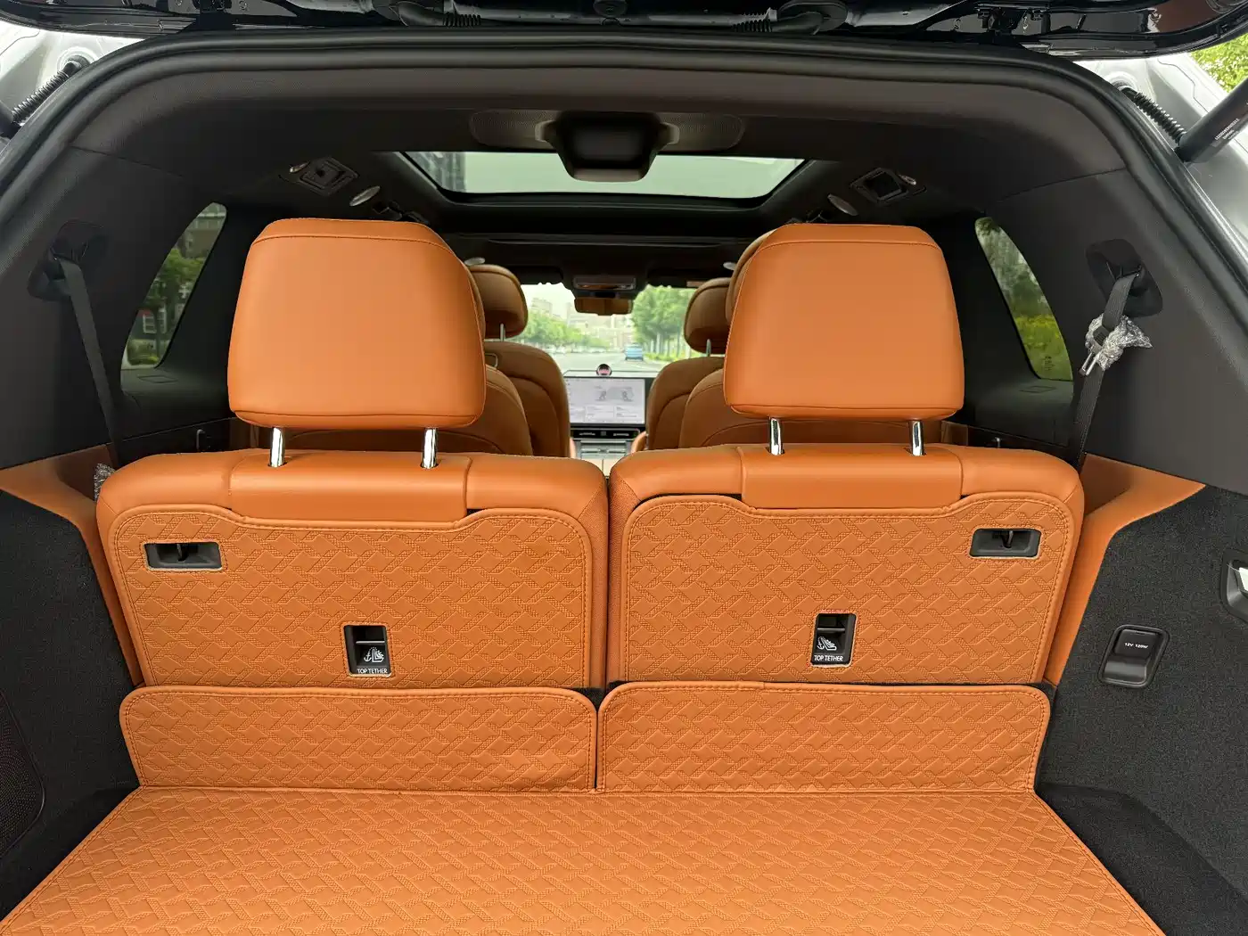 AITO Wenjie AITO M9 2024 Range Extender Ultra 52kWh 6-seater фото 28