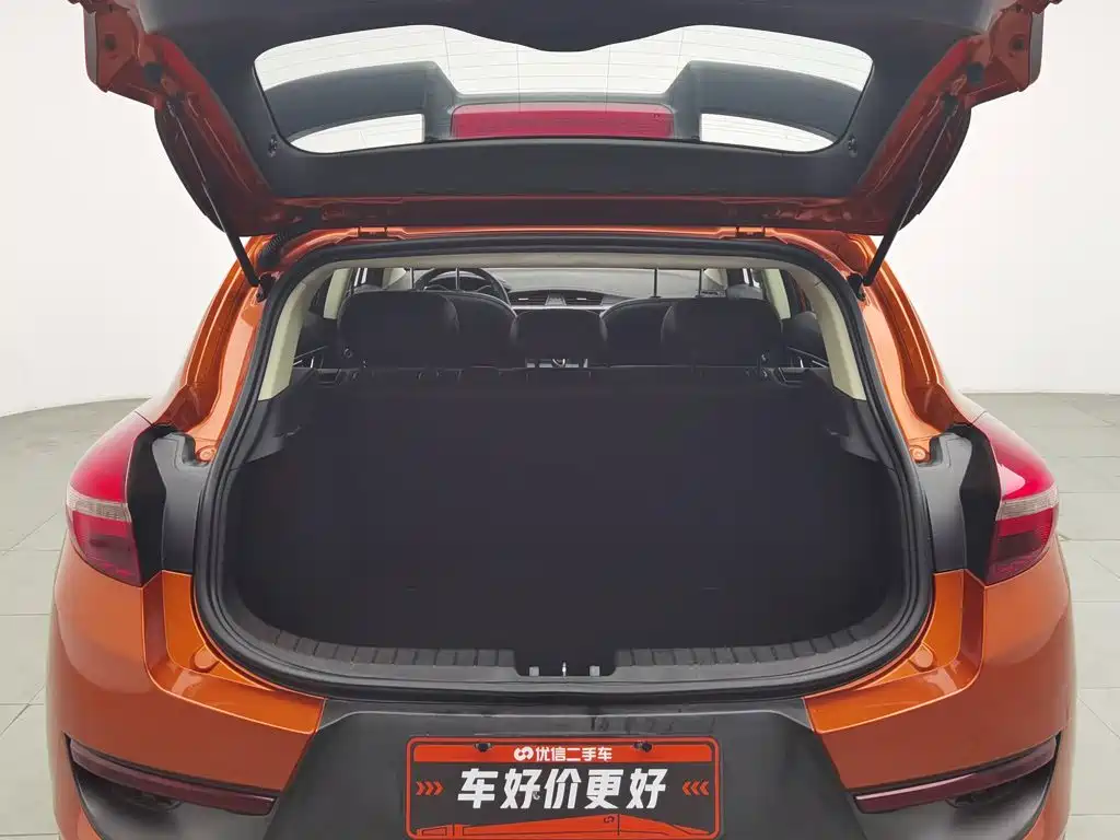 Photo 16 - Geely Emgrand GS