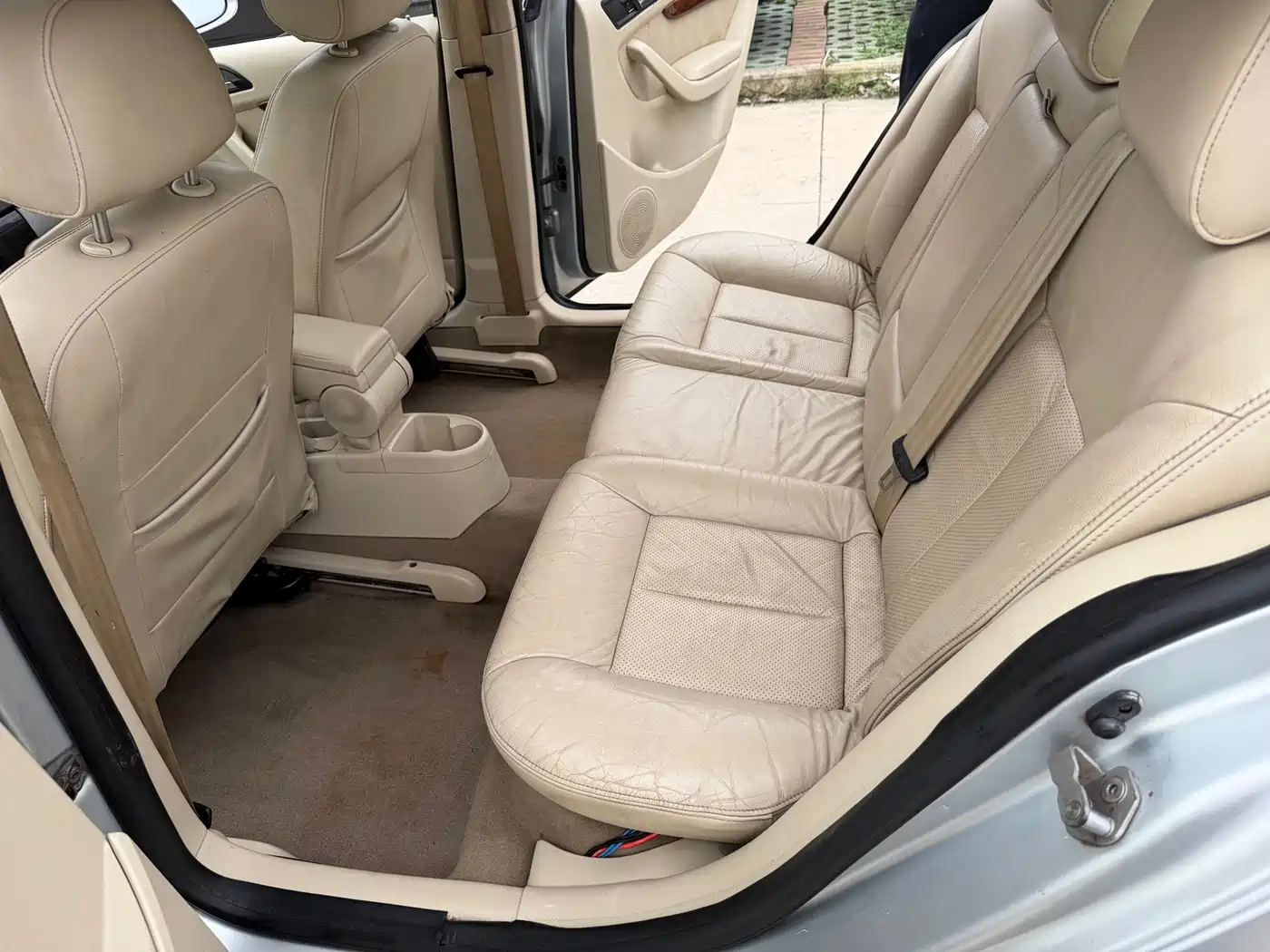 Volkswagen Lavida 2009 Model 2.0L Automatic PinYou Edition фото 11