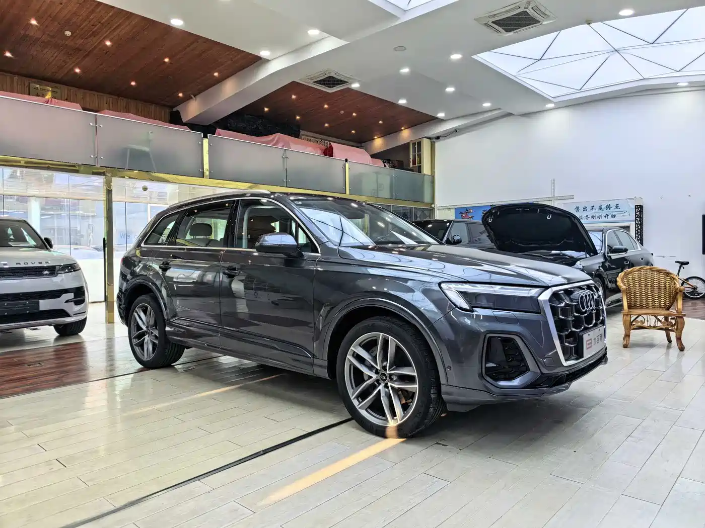 Audi Q7 2024 45 TFSI quattro S line Sport фото 3