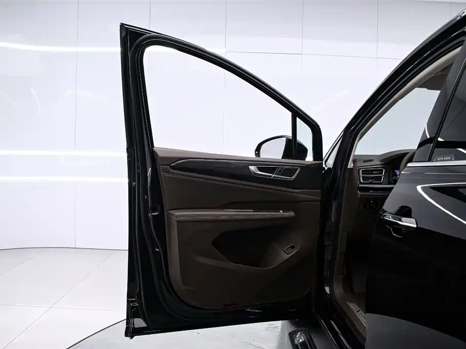 Volkswagen Viloran 2024 380TSI Prestige Edition фото 11