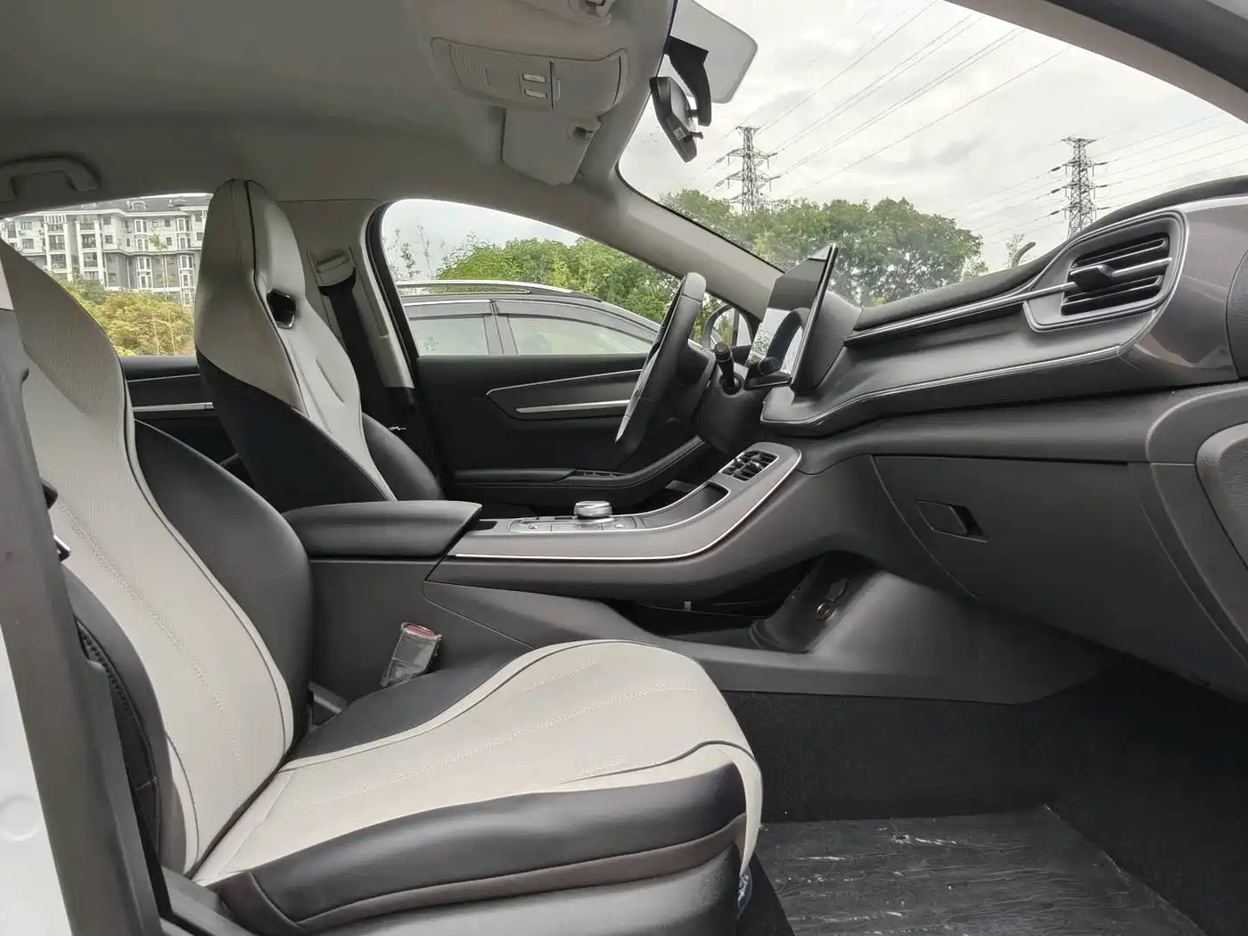 BYD Destroyer 05 2024 Glory Edition DM-i 55KM Luxury фото 16
