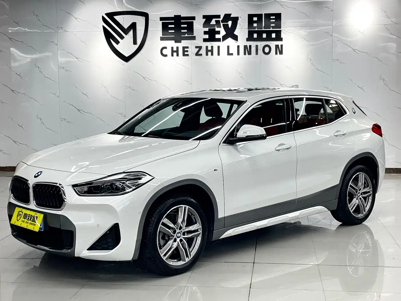 BMW X2 2020 sDrive25i Leading M Off-Road Package