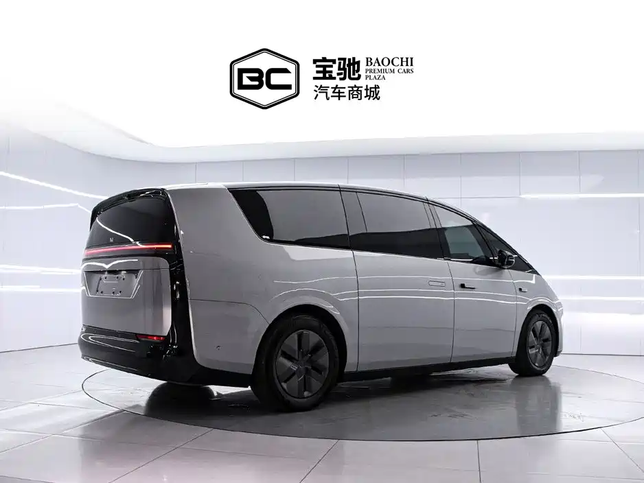 Li Auto MEGA 2025 2024 Ultra