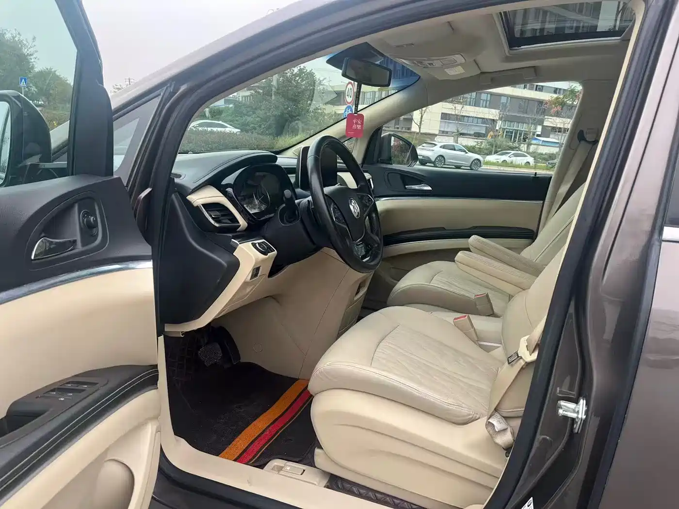 Buick GL8 2023 Land Business Class 652T Luxury фото 4