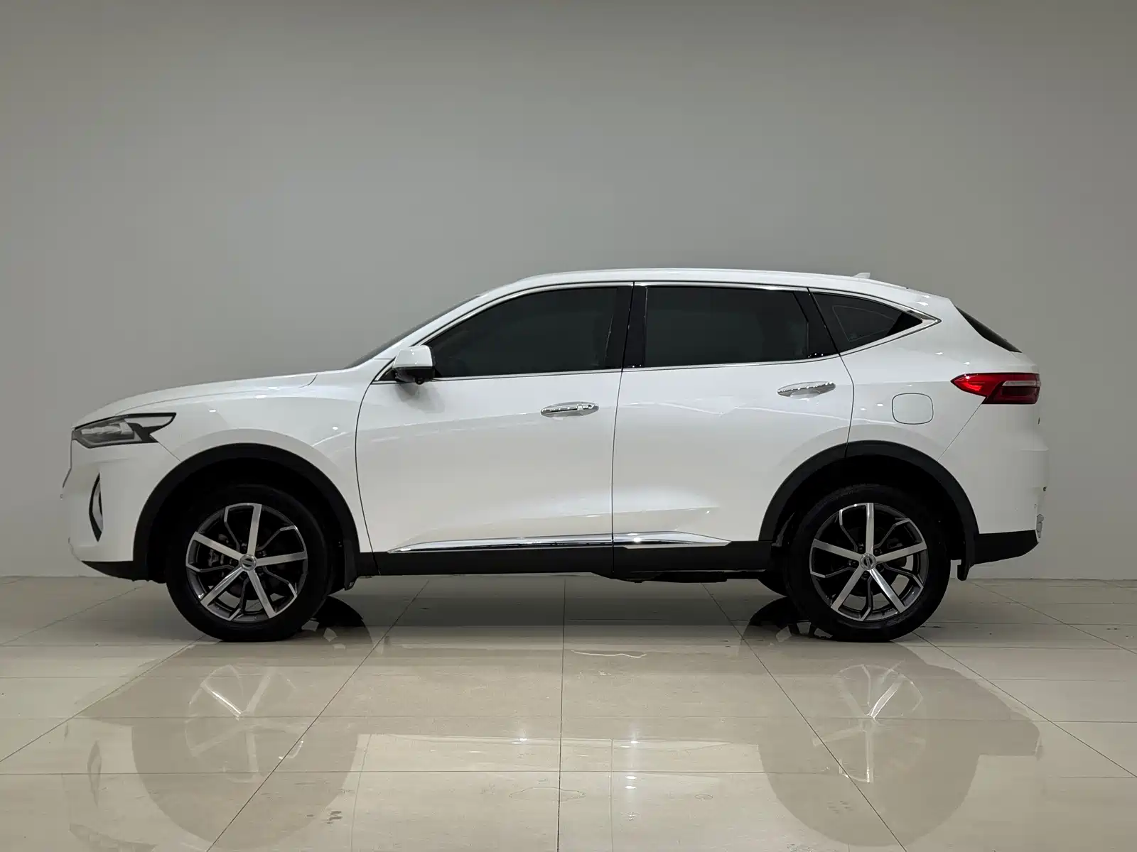 Фото 7 - Haval F7
