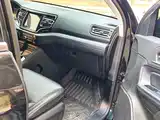 Photo 8 - Jeep Grand Commander