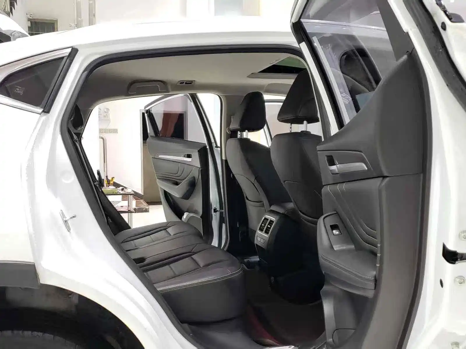 Фото 8 - Haval F7x