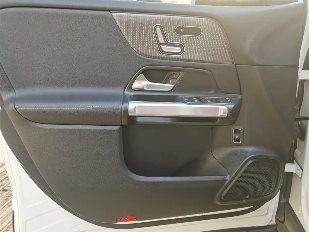Mercedes-Benz GLB 2020 Facelift GLB 200 Style фото 16