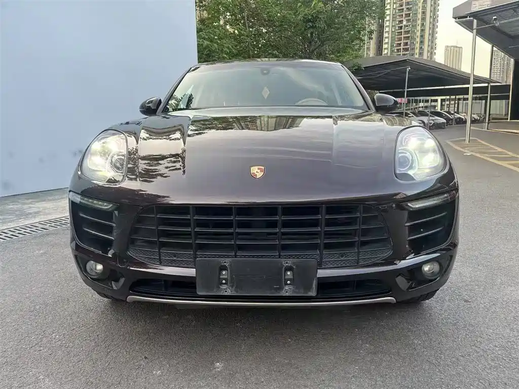 Porsche Macan 2016 Macan 2.0T фото 3