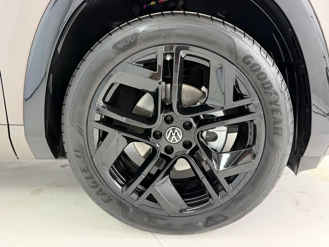 Volkswagen Teramont 2025 Teramont Pro 450TSI 4WD Summit Edition фото 4
