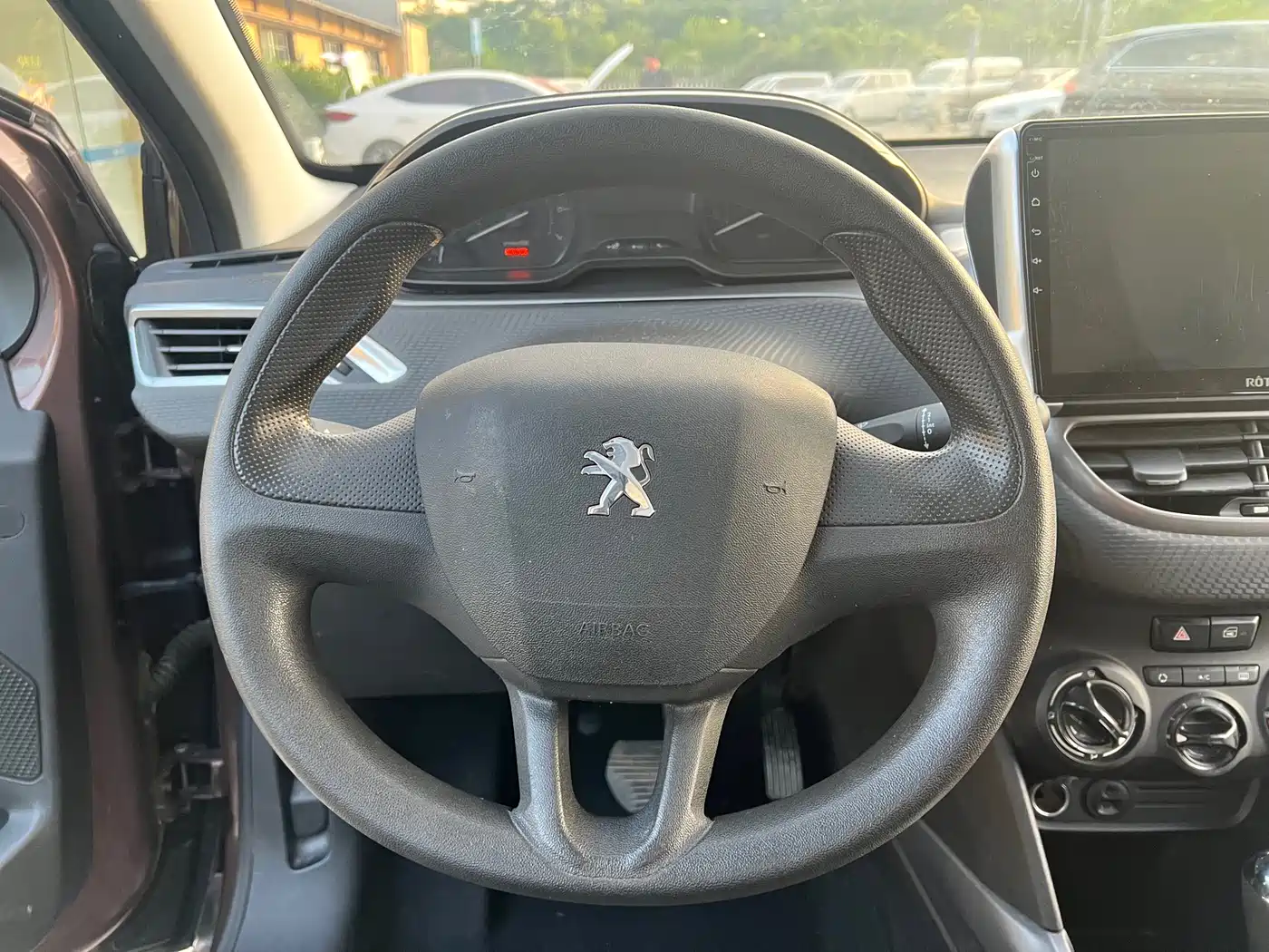 Peugeot 2008 2015 2014 1.6L Automatic Trend Edition