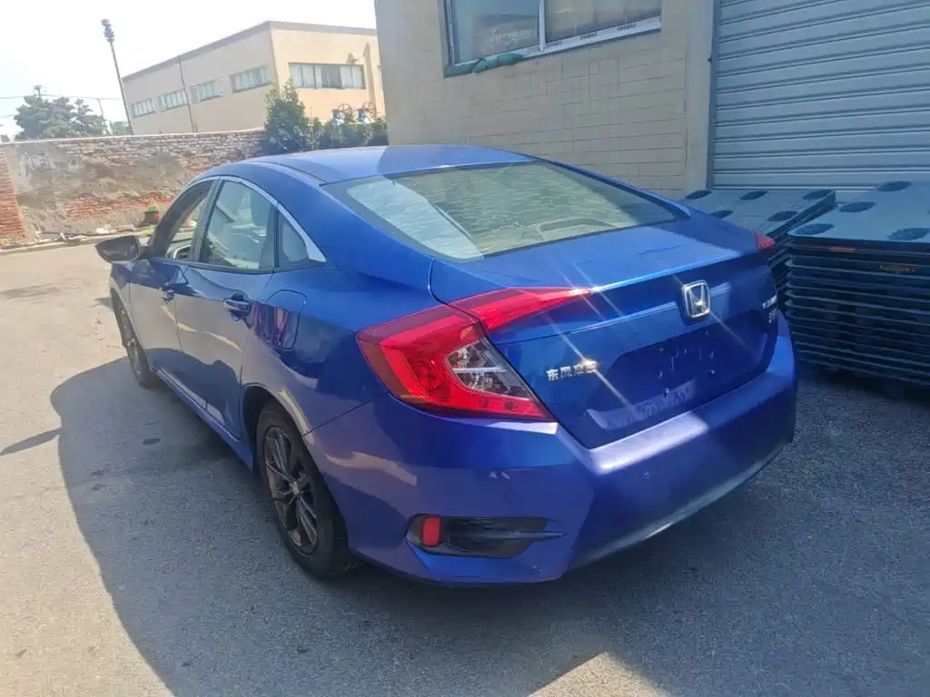 Фото 5 - Honda Civic