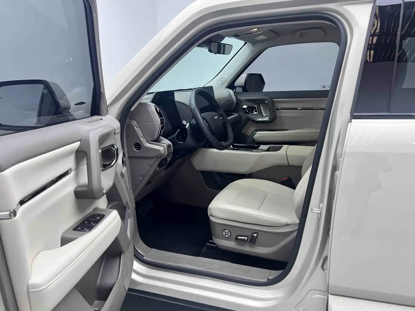 Haval Second-Generation Big Dog New Energy 2025 Hi4 145km Premium Edition фото 5