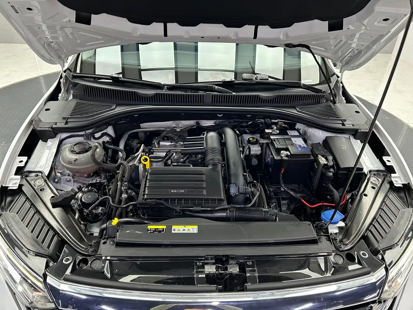Volkswagen Sagitar 2022 280TSI DSG Surpassing Edition фото 22