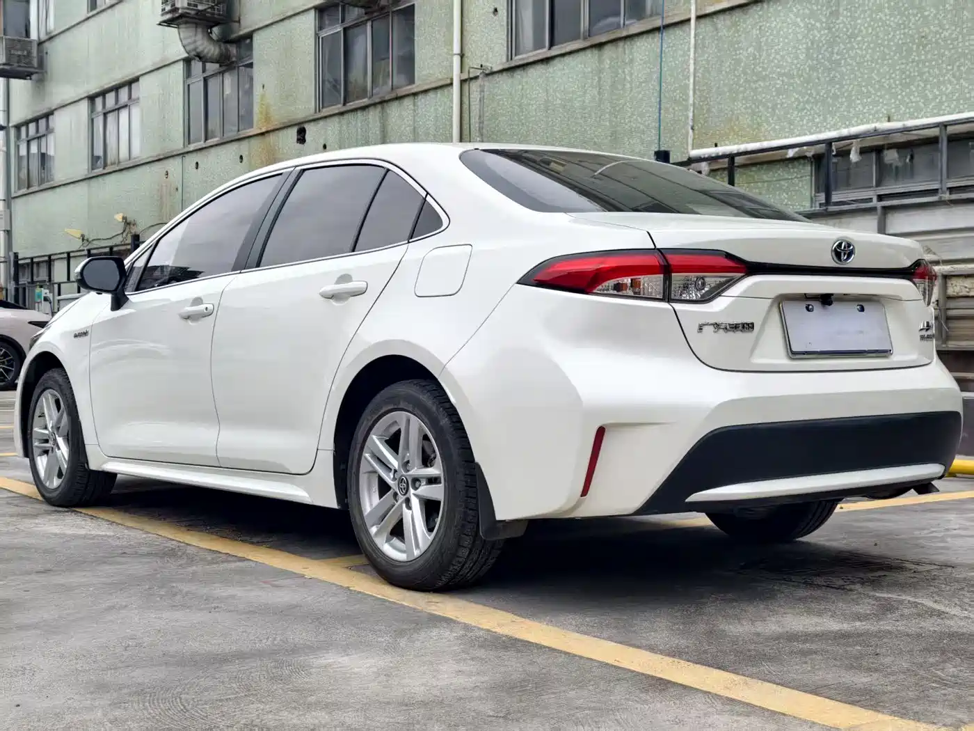 Toyota Levin 2019 Dual Engine 1.8H E-CVT Progressive Edition China V фото 6