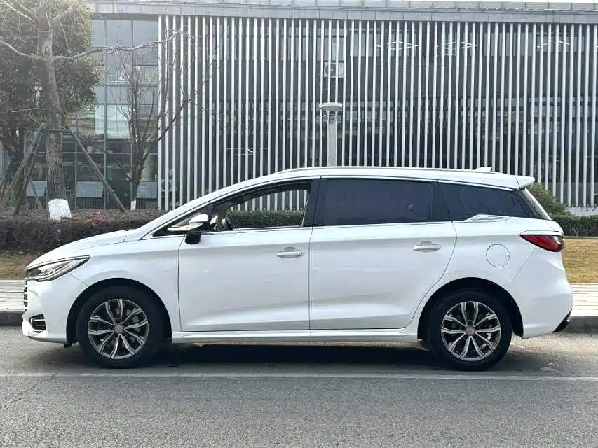 BYD Song MAX 2019 1.5T Auto Smart Connected Sunroof 7-seater China VI фото 5
