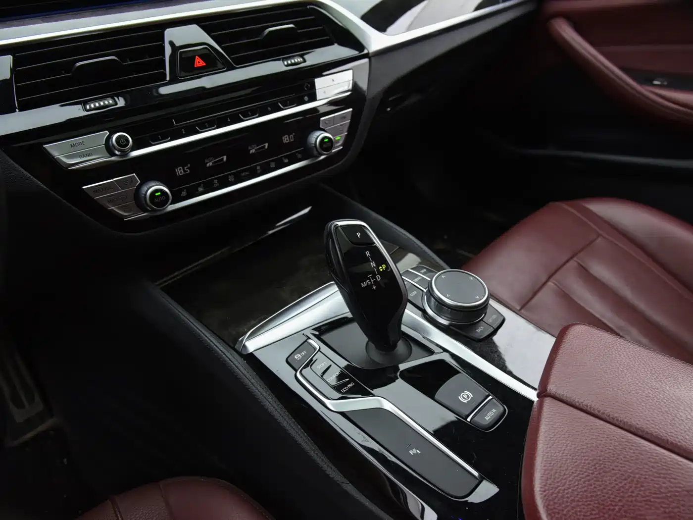 BMW 5 Series 2019 Facelift 530Li Leading M Sport Package фото 11