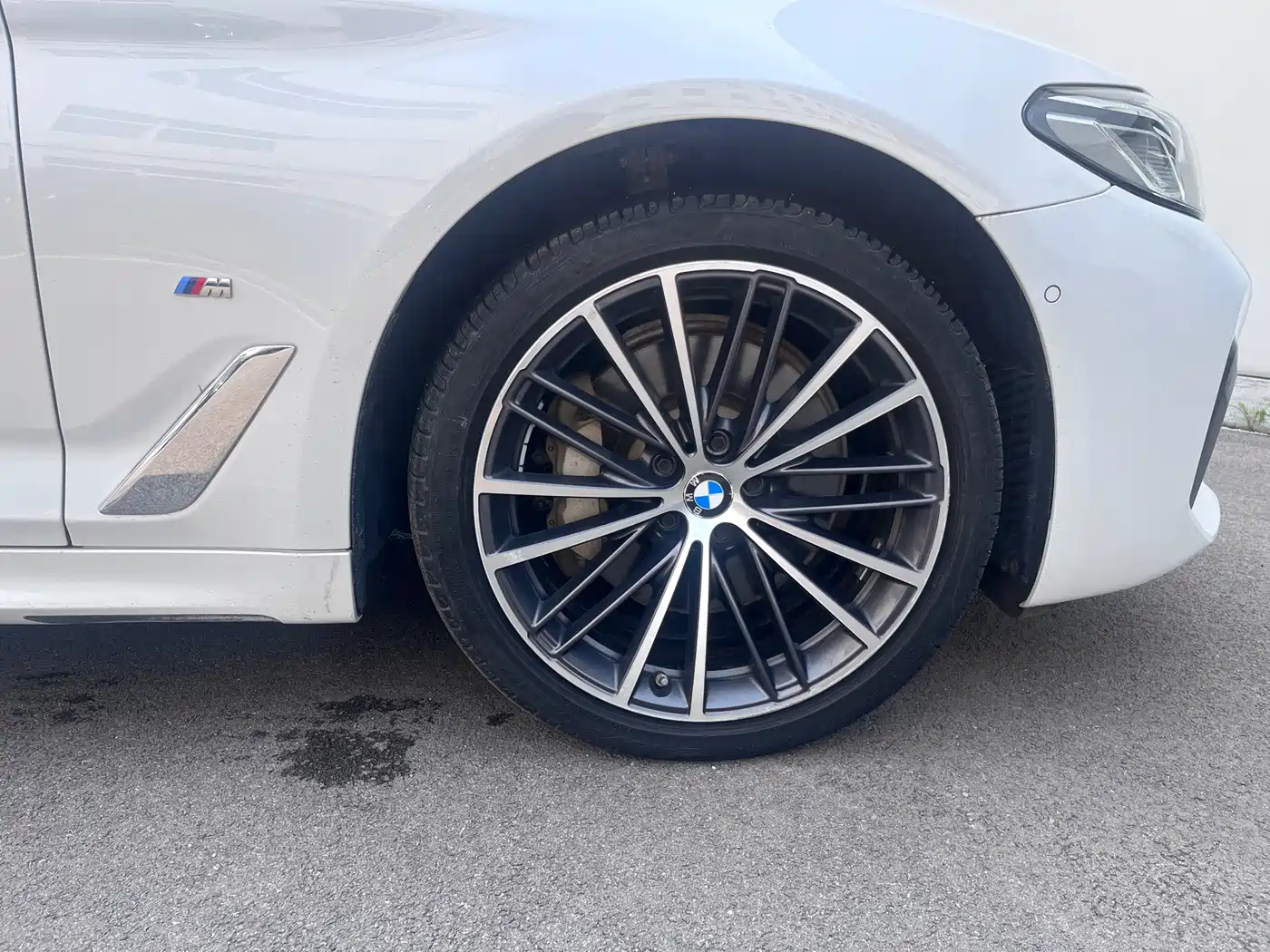 Фото 13 - BMW 5 Series